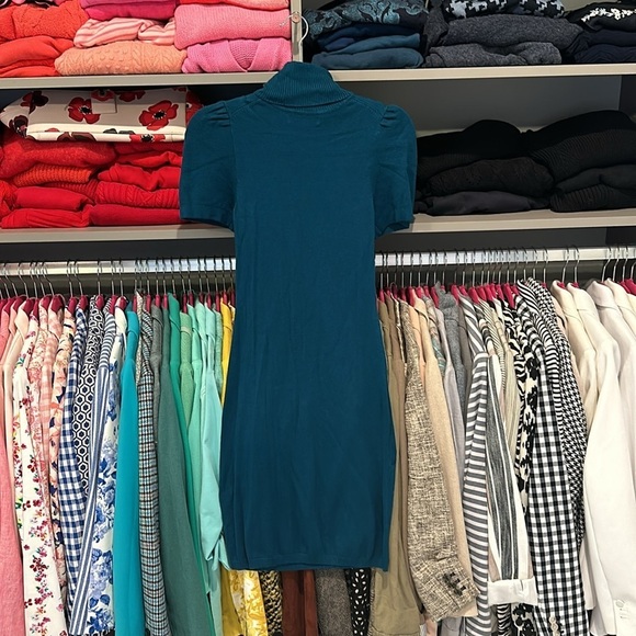 Express Studio Design green short sleeve turtleneck sweater dress size XS - Picture 3 of 3